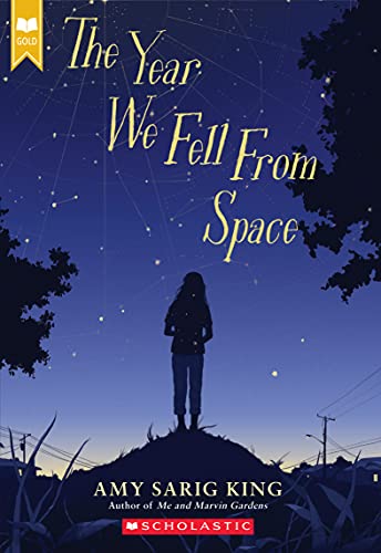 کاور کتاب Teachers' pickThe Year We Fell From Space (Scholastic Gold)